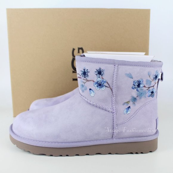 NEW UGG CLASSIC MINI SUEDE FLORAL Boots - Picture 1 of 14